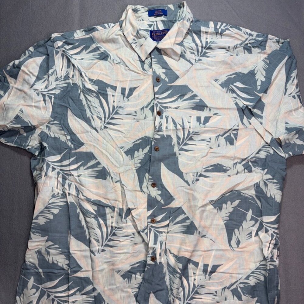 Vintage Pendleton Men's 100% Silk Short Sleeve Collared Hawaiian Print Shirt XL